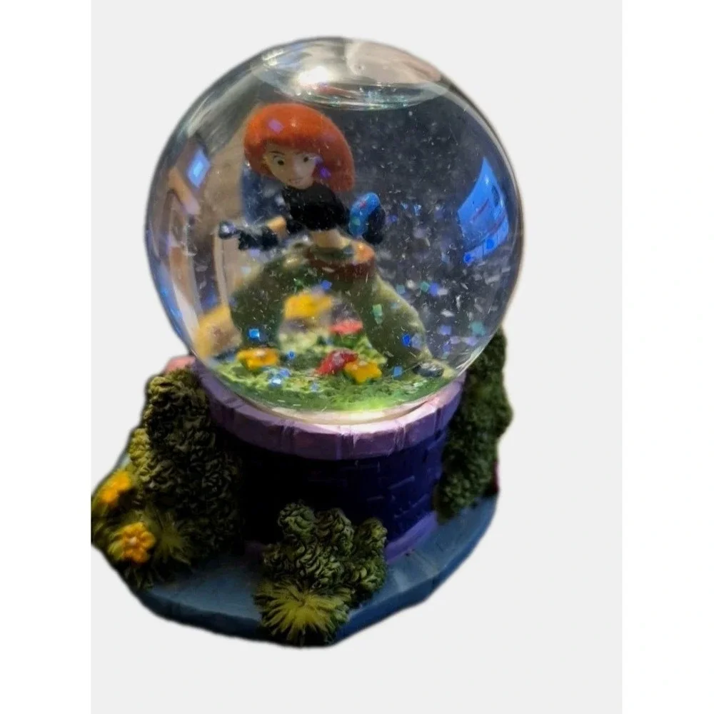 DISNEY KIM POSSIBLE MINI SNOW‎ GLOBE--RARE